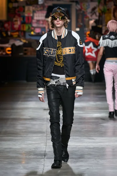 Look 45
